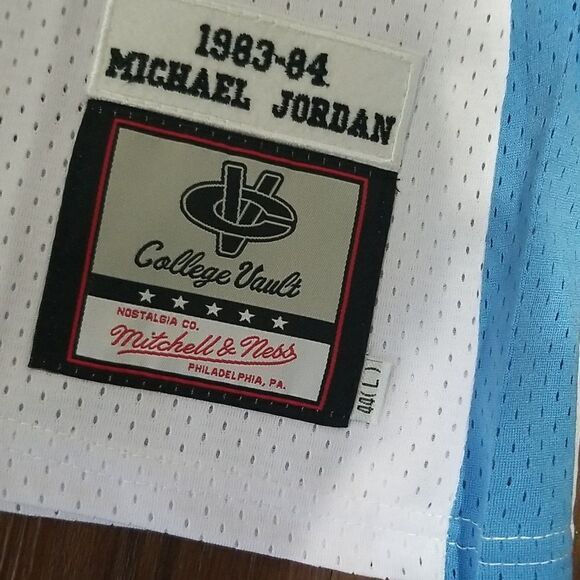 Vintage Michael Jordan North Carolina Tar Heels Alumni Authentic Jersey size L - Picture 5 of 7